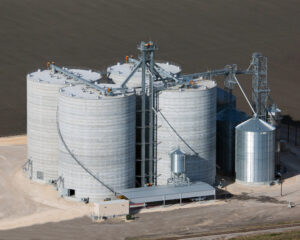 12 267 Planters Coop Cropped HR YX9 A9626 5x4