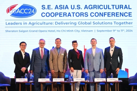 For 20 years, USSEC has worked with other U.S. export organizations to host the Southeast Asia U.S. Agricultural Cooperators Conference, developing long-standing relationships that support exports to this region. Image courtesy of USSEC.