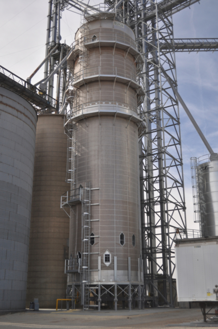 A 6,000-bph Sukup tower dryer is fired by natural gas.