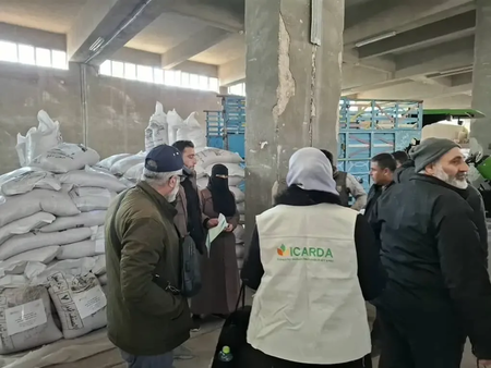 Seed distribution in Hama, Syria, with GOSM-supplied seeds delivered to Seed Growers Association (SGA) farmers. Photo credit: ICARDA.
