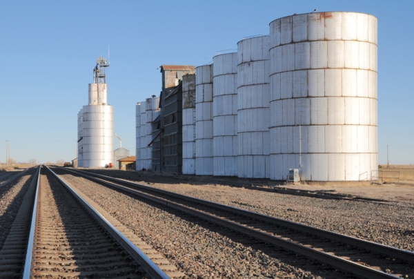 Berea, NE was founded in 1889 when the Chicago, Burlington & Quincy rail line came through. A wood crib elevator was built along the tracks in 1922. 
Photo by Bruce Selyem.