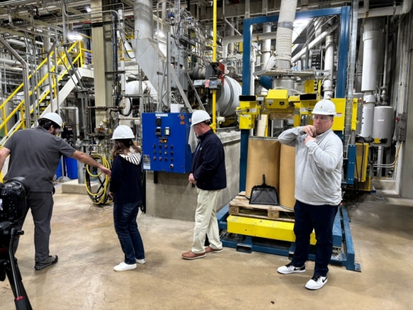 Tour of the NCERC facility. Photo credit: IL Corn.