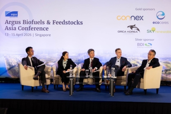 The U.S. Grains & BioProducts Council (USGBC) recently participated in a pair of ethanol conferences in Singapore highlighting the fuel’s applications in aviation, maritime and on-road transportation. USGBC Deputy Regional Director for Southeast Asia & Oceania Chris Markey (second from right) spoke on a panel discussing the region’s growing adoption of ethanol. Photo credit: USGBC.