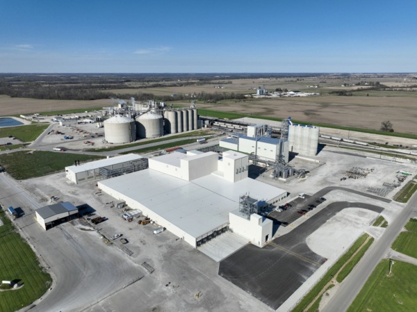 An aerial view shows Bunge’s new $550 million soy protein
concentrate facility in Morristown, Ind., alongside the company’s existing soybean crushing and refining operation. The new facility opened in May and is expected to process approximately 4.5 million bushels of soybeans annually.