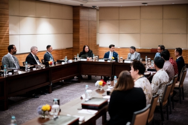 Earlier this month, U.S. Grains & BioProducts Council (USGBC) staff and members including Growth Energy, Marquis Energy and the Renewable Fuels Association joined a U.S. Department of Agriculture (USDA) trade mission in Jakarta, Indonesia. Photo credit: USGBC.