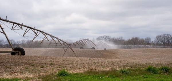 Center pivot irrigation system in southwest Michigan. Photo credit: Younsuk Dong, MSU.