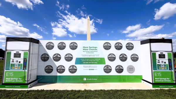 Growth Energy's "Keep the Change with E15" installation on the National Mall. Photo credit: Growth Energy.