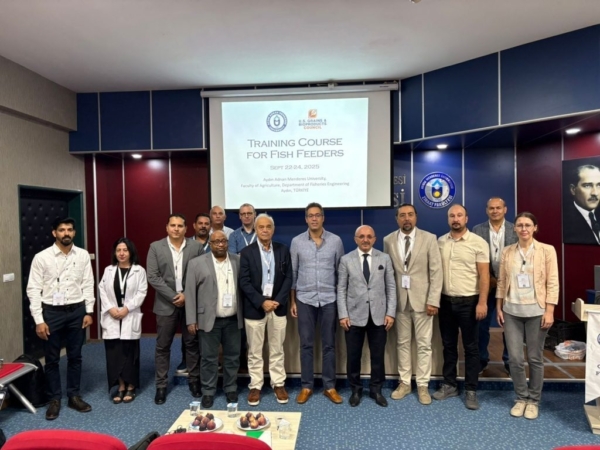 The U.S. Grains & BioProducts Council (USGBC) recently held an aquaculture training session for stakeholders from Turkey, Egypt, Oman and Tunisia. USGBC Deputy Regional Director for Africa Mohamed Salah Bouthout (sixth from right) oversaw the program at Aydin Adnan Menderes University (ADU). Image courtesy of USGBC.