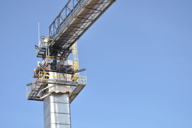 Warrior center fill tower at the Beltrami temporary storage pile features four Rolfes@Boone 60-hp centrifugal fans.