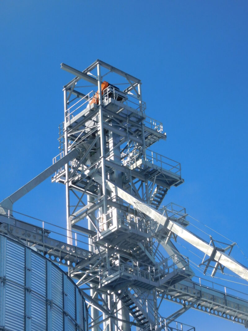 Farmers Coop Elevator Co. Builds First Elevator Across State Line