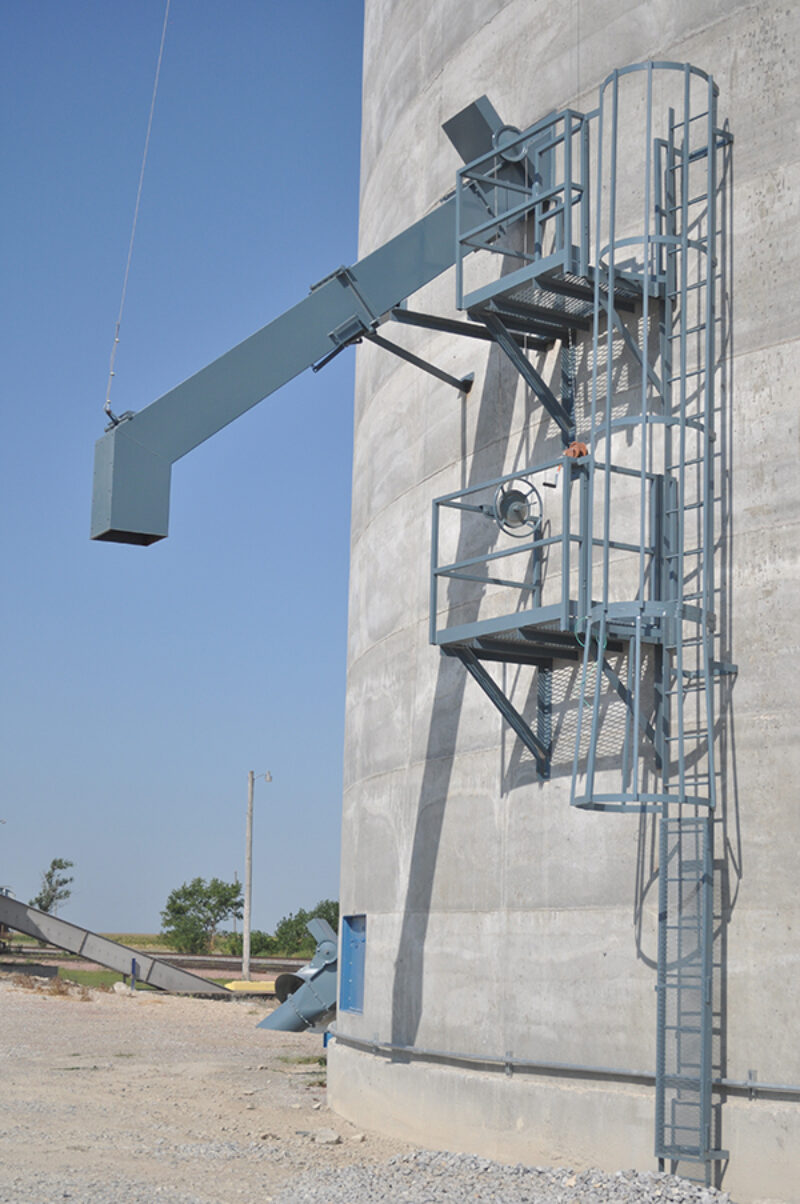 Farmers Cooperative Adds Three Jumpform Concrete Grain Tanks