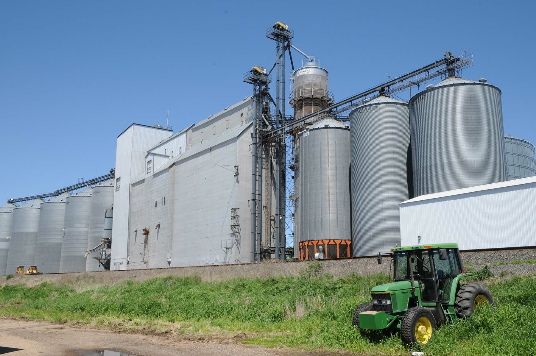 Old Time Elevator Founded in 1898, Minnesota Coop Thriving