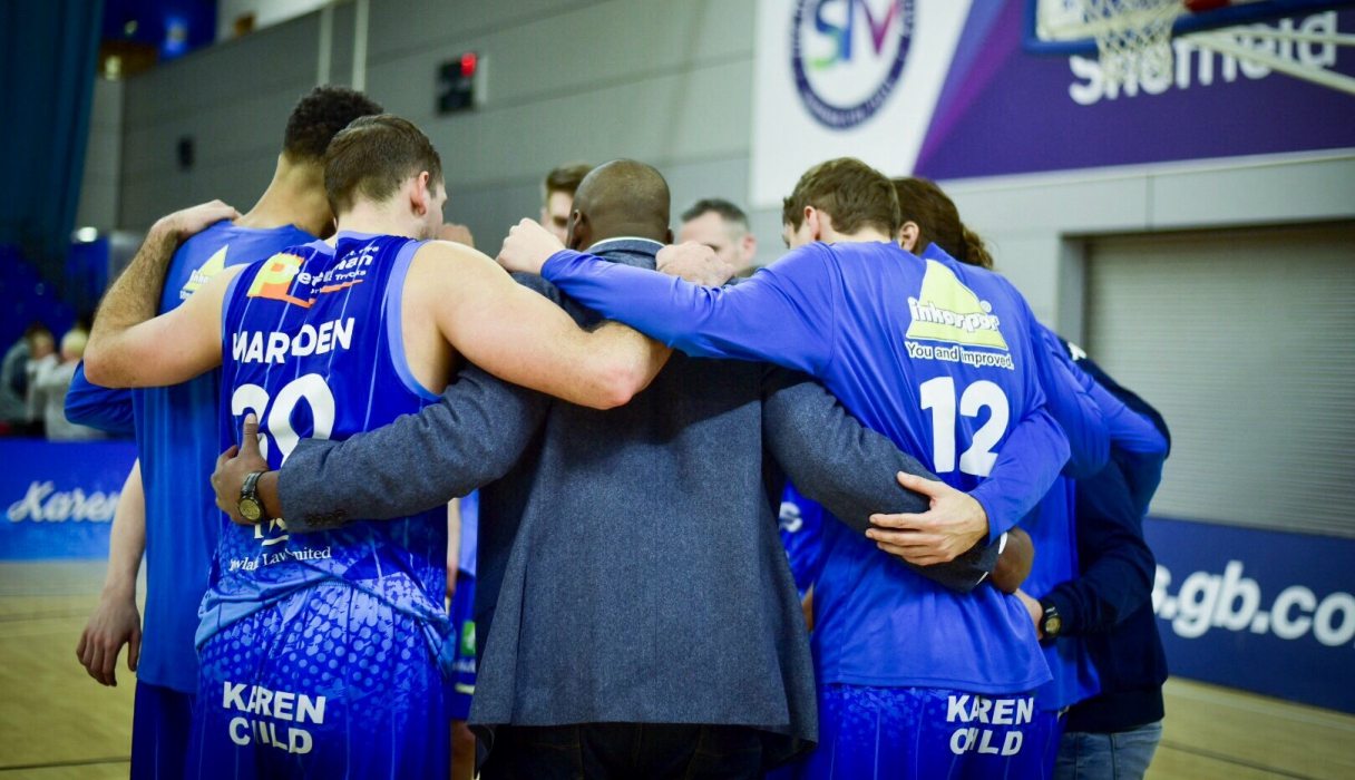 London and Sheffield continue push for top2 finish British