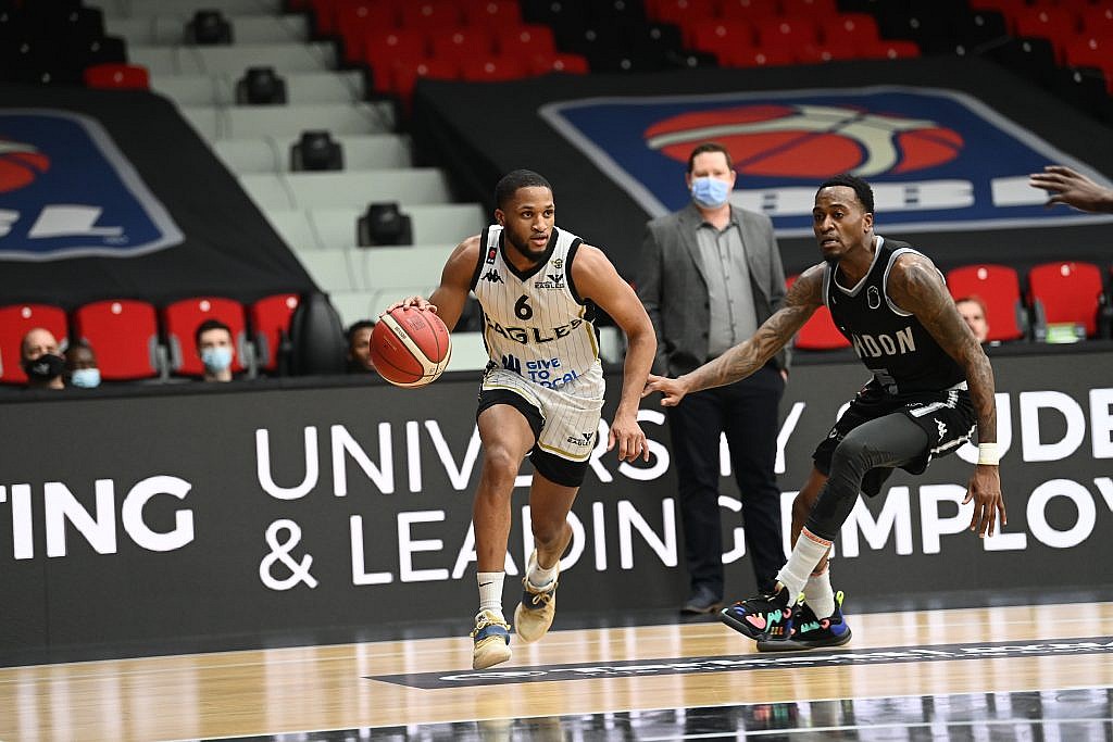 Edwards tripledouble lifts Eagles as Flyers, Rocks and Raiders pick up