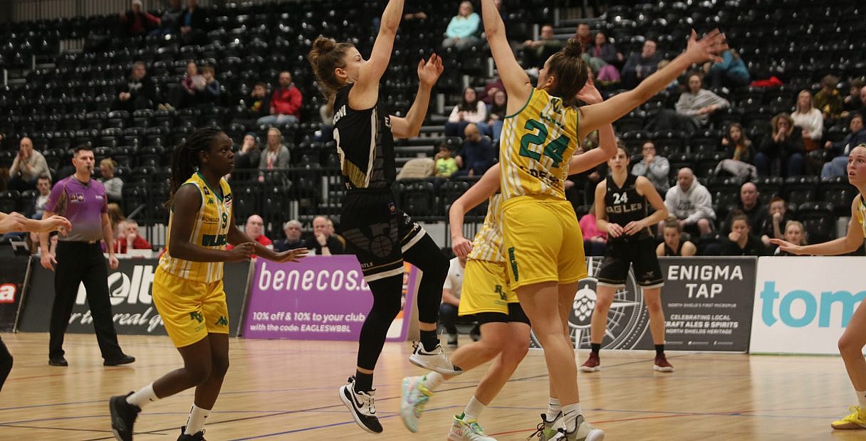 Eagles win thriller, Sunday success for Suns, Riders and Hatters