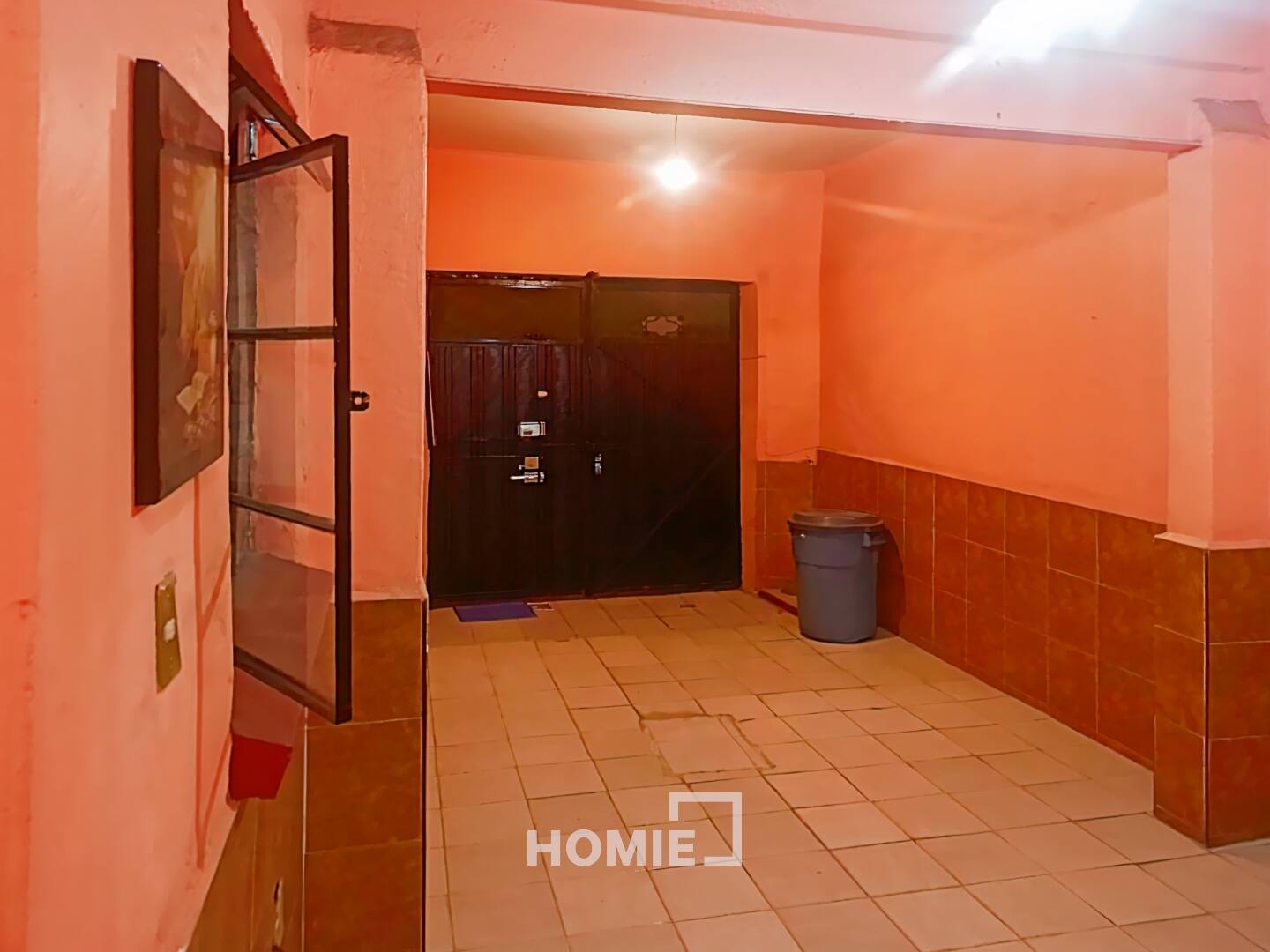 Amplia casa duplex en la Colonia Industrial Gustavo A. AMdero Inmueble en