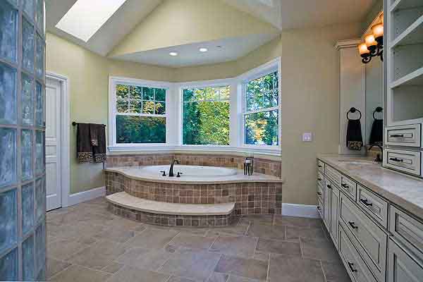 Luxury Master Bedroom Suites