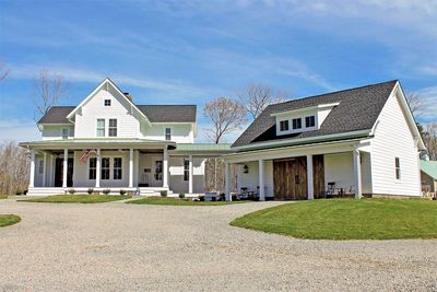 Quintessential American Farmhouse with Detached Garage and ... Quintessential American Farmhouse with Detached Garage and ...