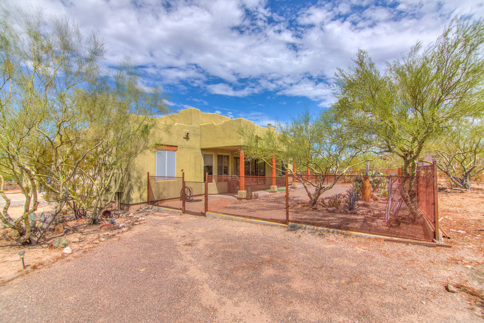Circle Mountain Home By Circle Mountain Agent