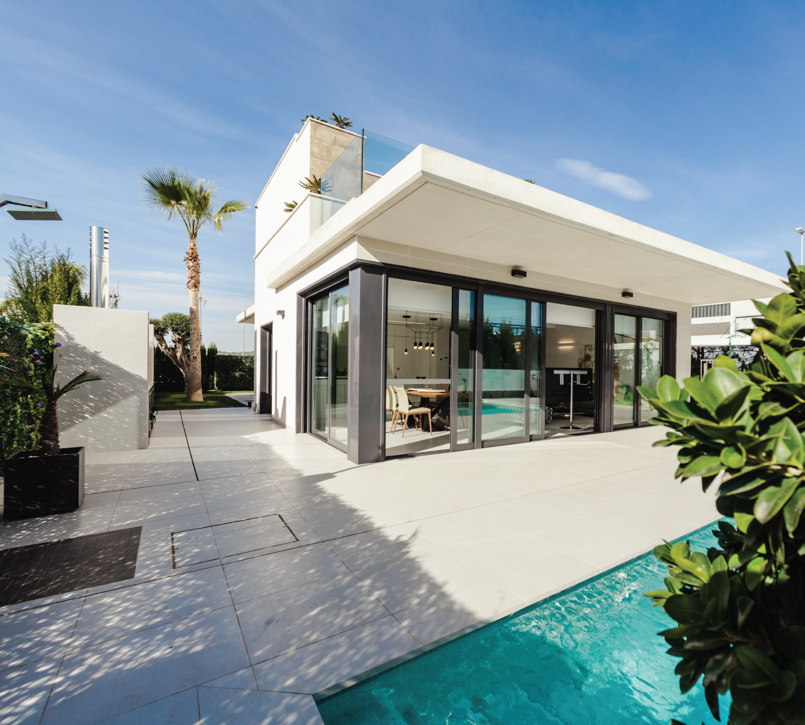 phoenix arizona real estate louisa ward robyn viktor modern real estate
