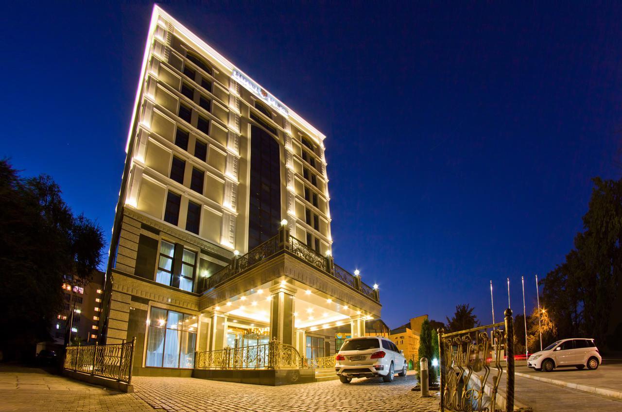Hotel Plaza