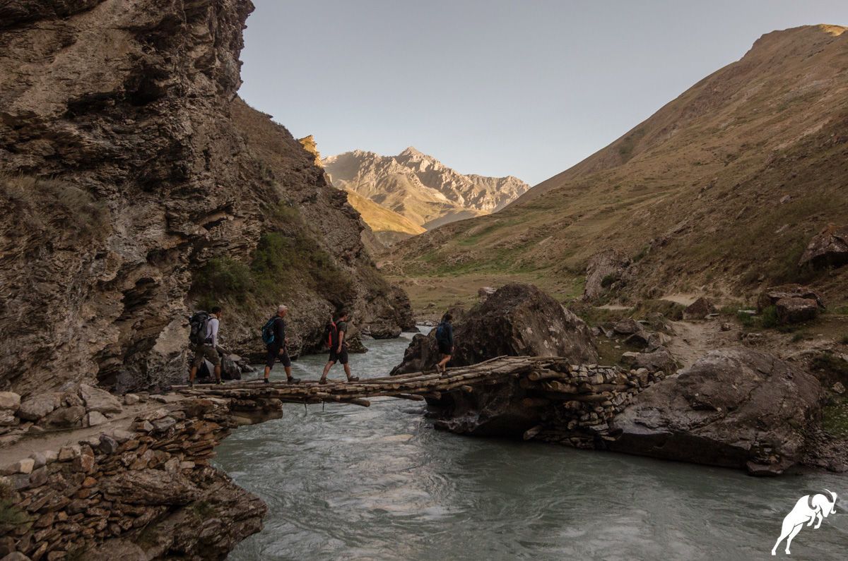 Dushanbe – Pskan (Jeep, 170 km; Trekking 3km)
