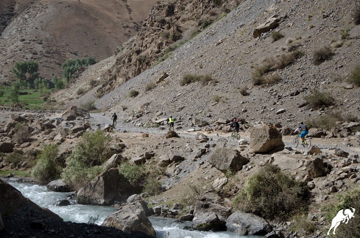 Day 4: Marghib - Marguzor (MTB, 45 km, +1070m/-1400m)