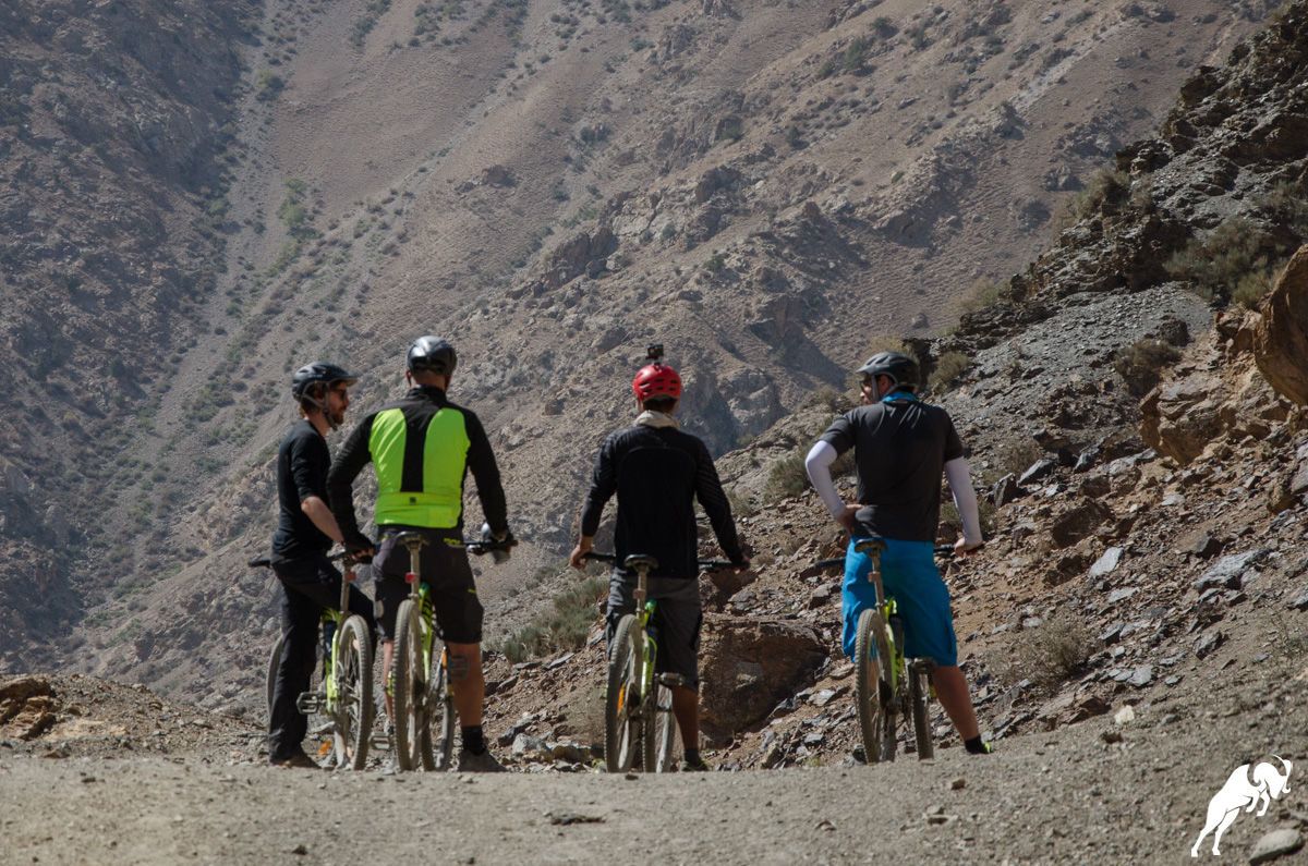 Day 9: Artuch - Zimtud (MTB, 26km, +500m/-1000m)