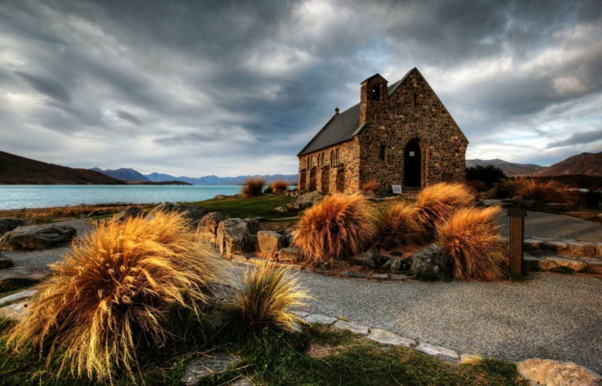 Stargaze at Lake Tekapo