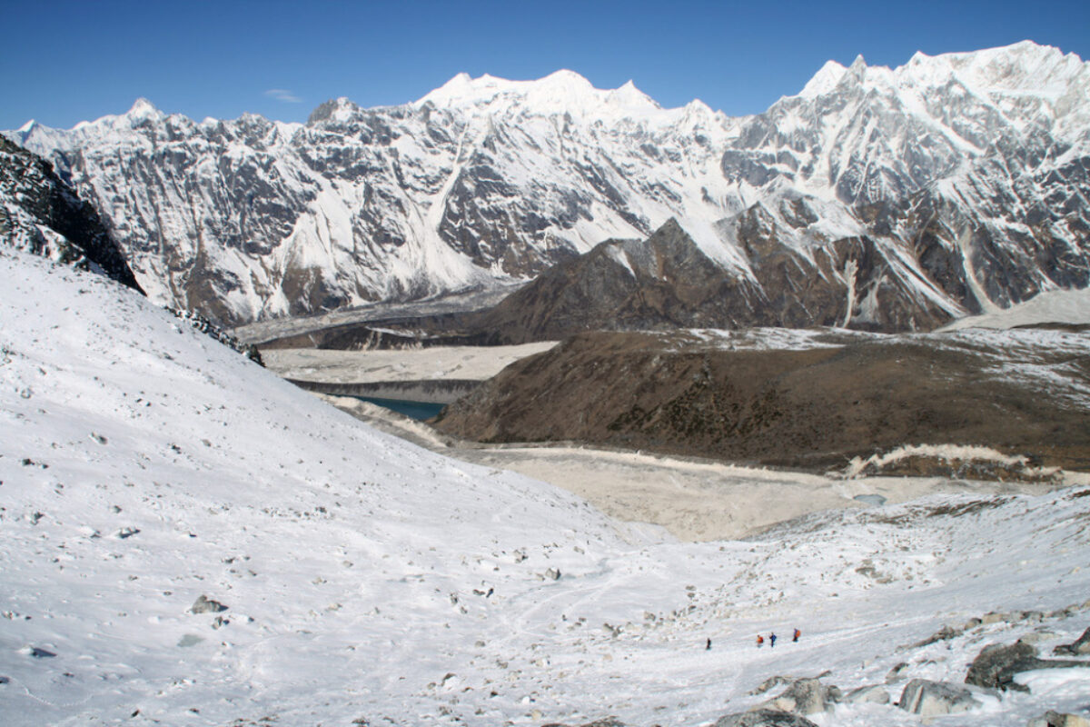 Trek to Larkya Phedi