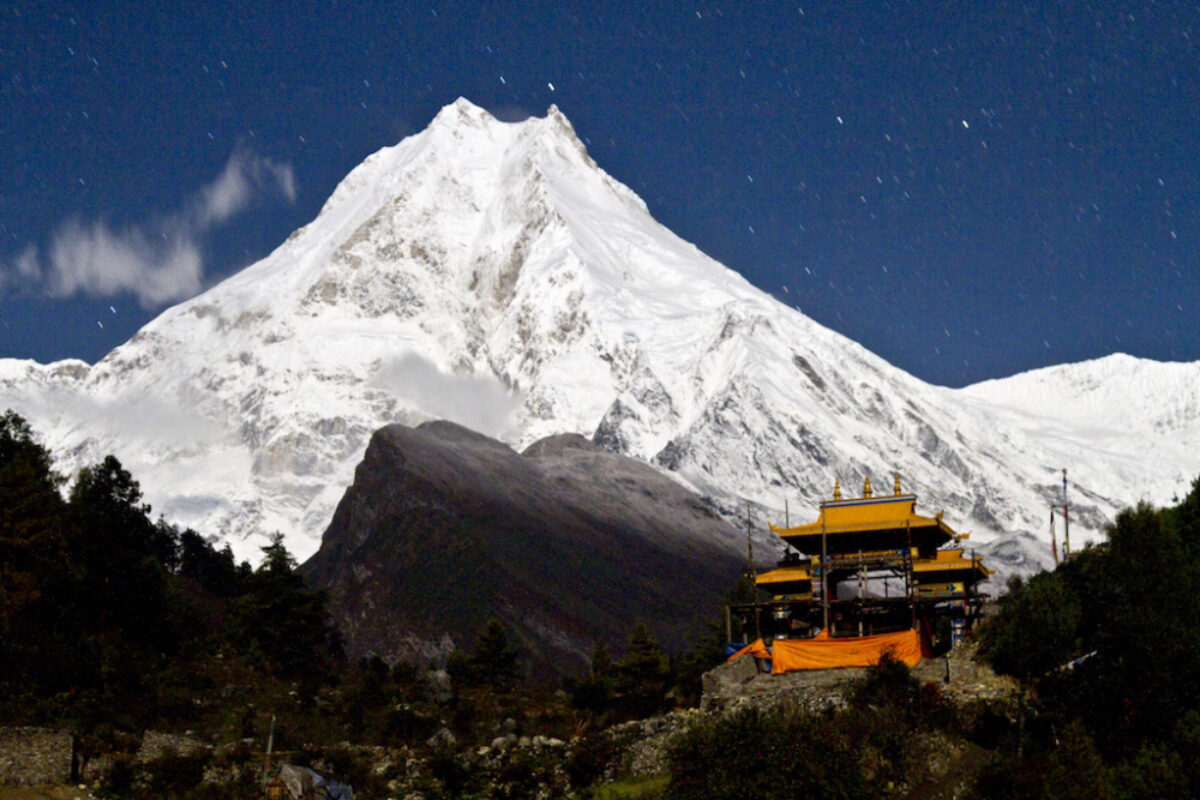 Trek to Samdo and acclimatise