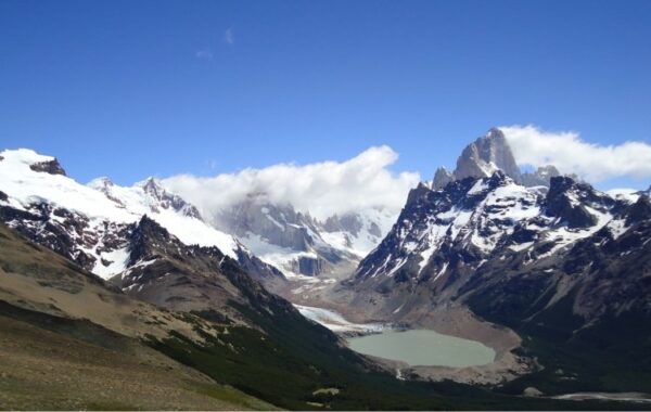 Day hike to Pliegue Tumbado
