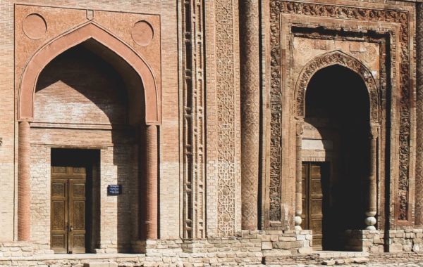 Osh – Jalal Abad – Kazarman (300km, 6-7h)