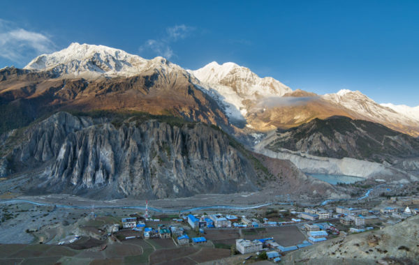 Complete the Annapurna circuit