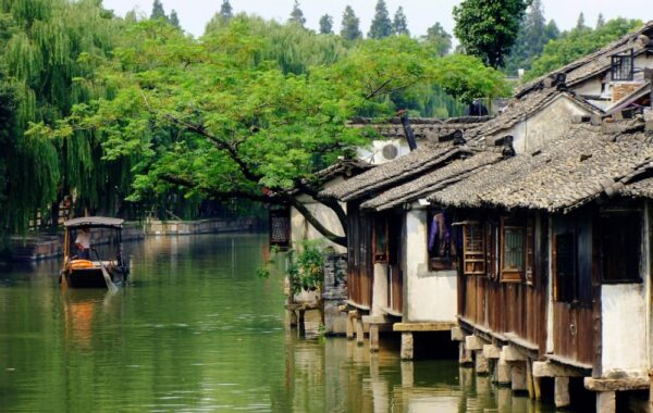 Stroll the gardens of Suzhou