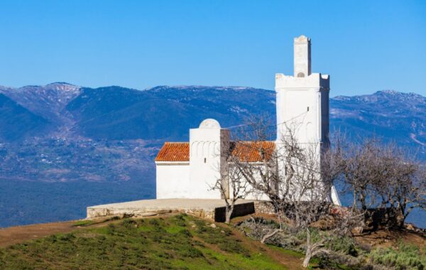 Hike to the Spanish mosque
