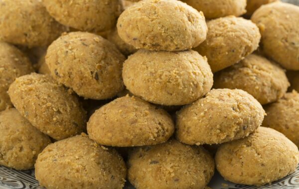 Bake Moroccan biscuits in the hillside town of Moulay Idriss