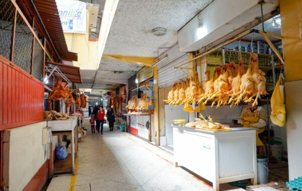 Stock up at Huaraz's Mercado Central