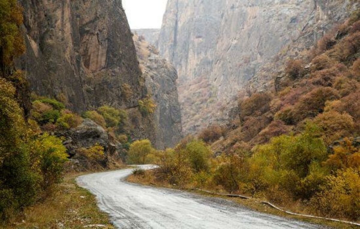 Armenia Noravank river
