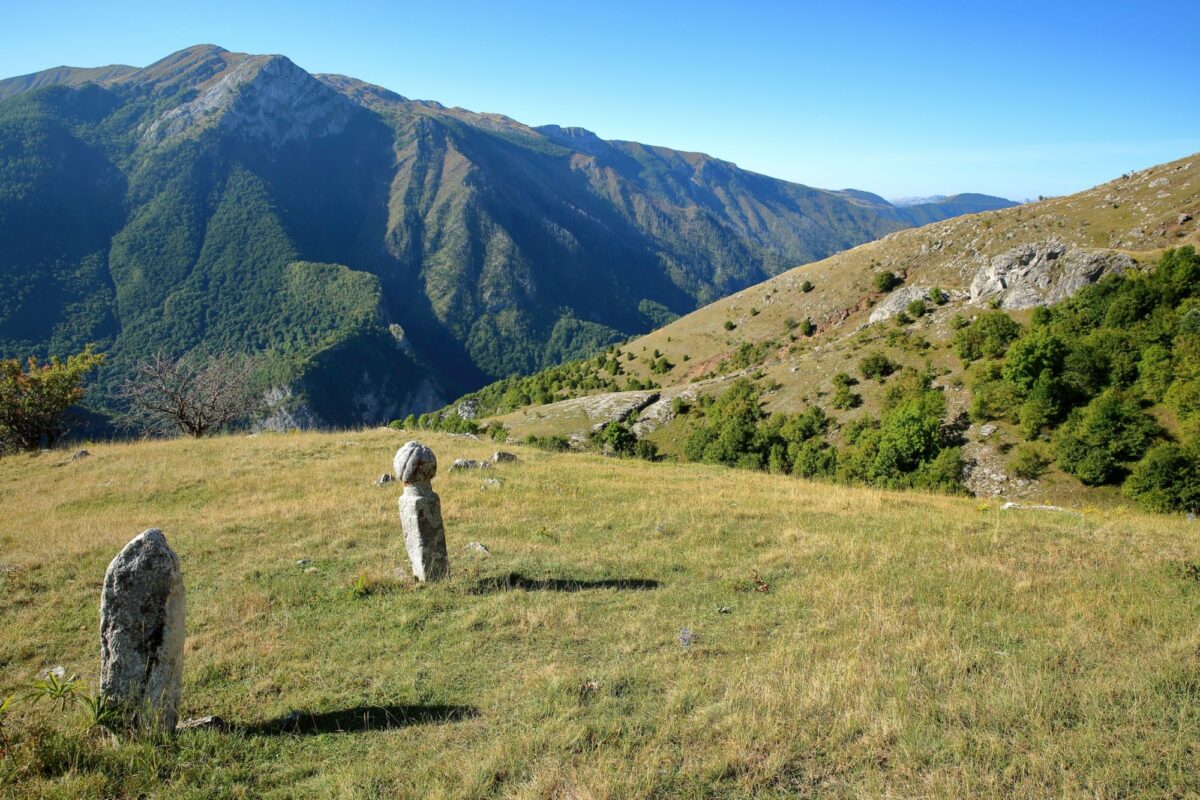 Bosnia lukomir tombstones