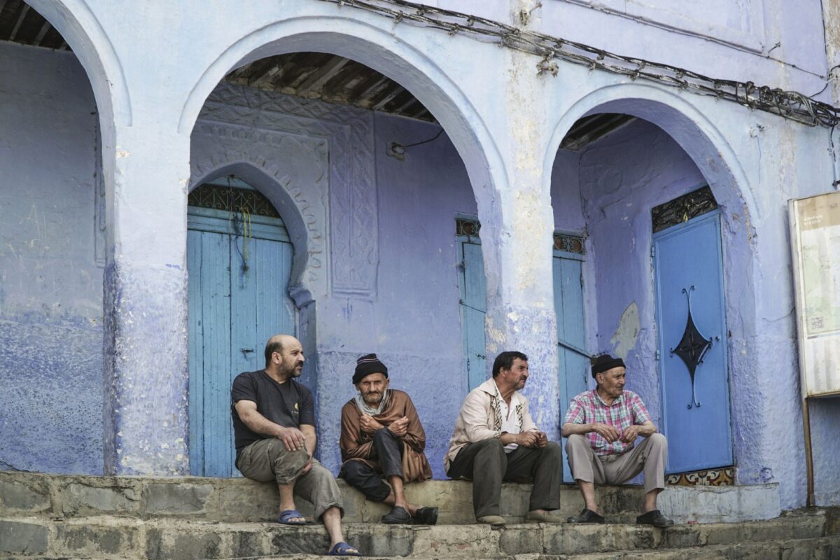 Morocco Chefchaouen Mensitting