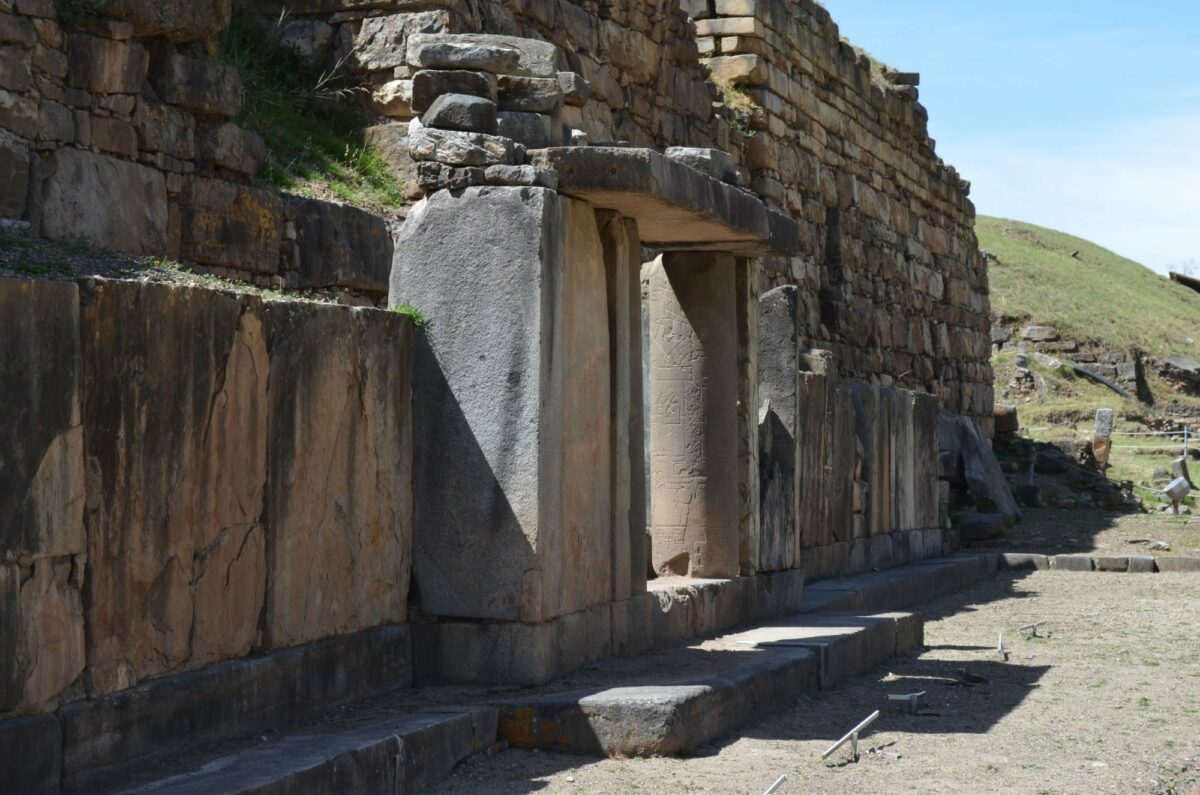 Peru Chavín de Huántar gate
