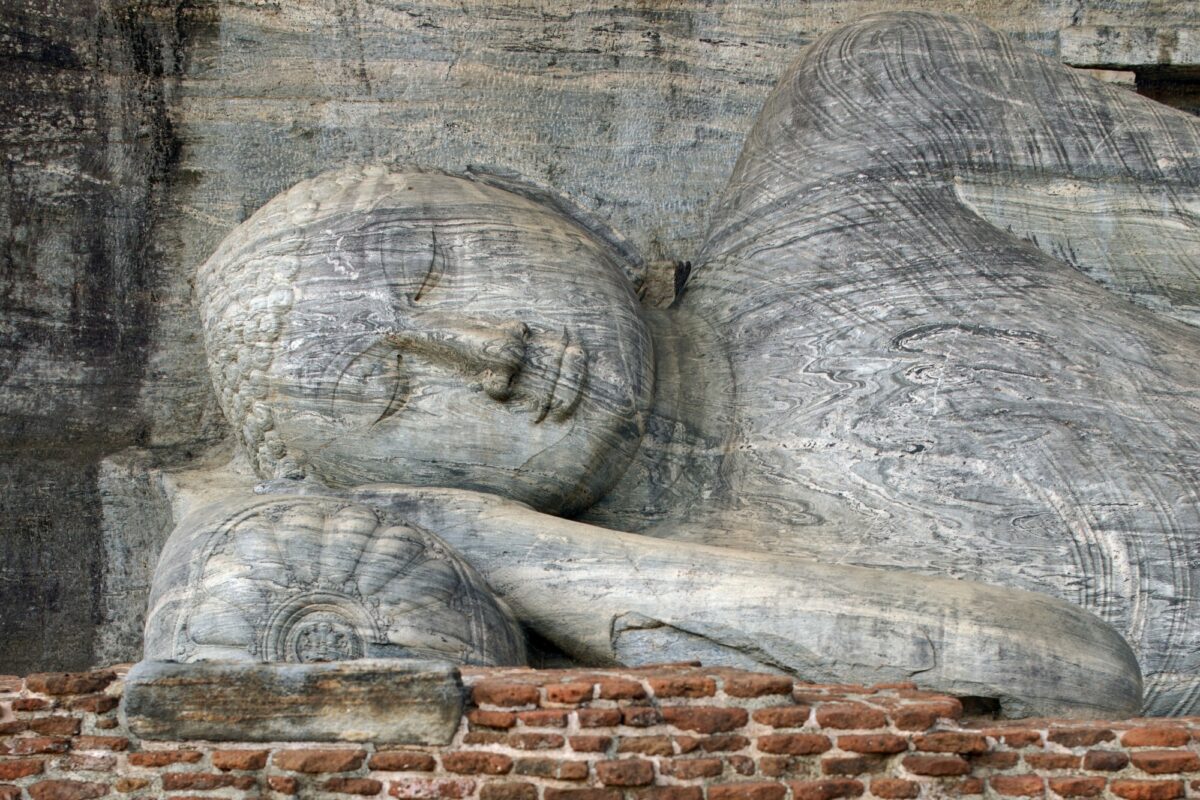 Sri Lanka Polonnaruwa buddha