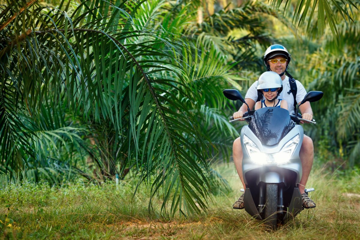 Thailand_motobikefamily