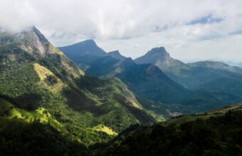 Knuckles Mountain Range