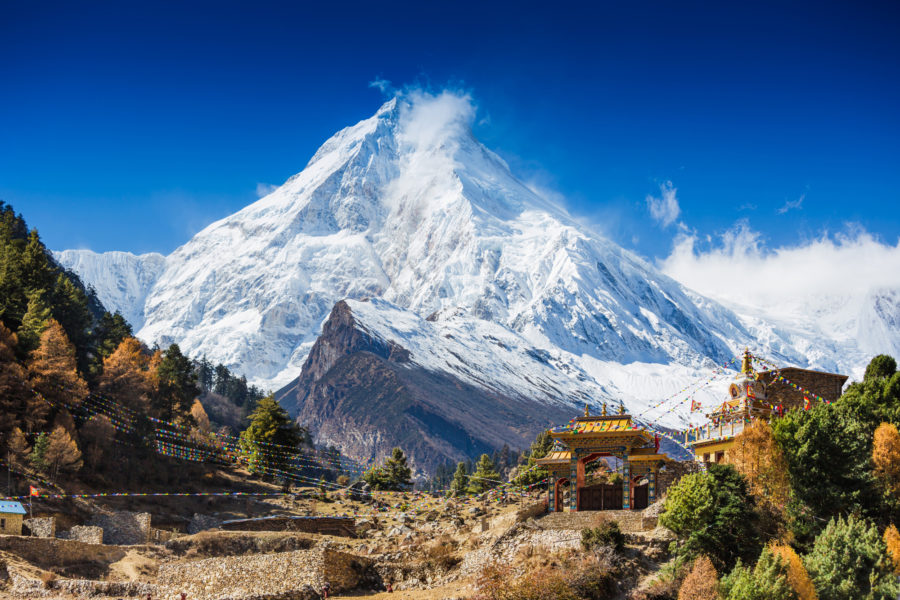 Himalayas-mountain-landscape.-Mt.-Manaslu-in-Himalayas