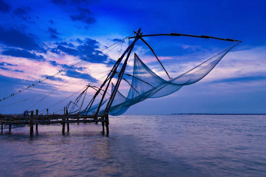 India Kerala Traditional chinese fishing net at Fort Cochin