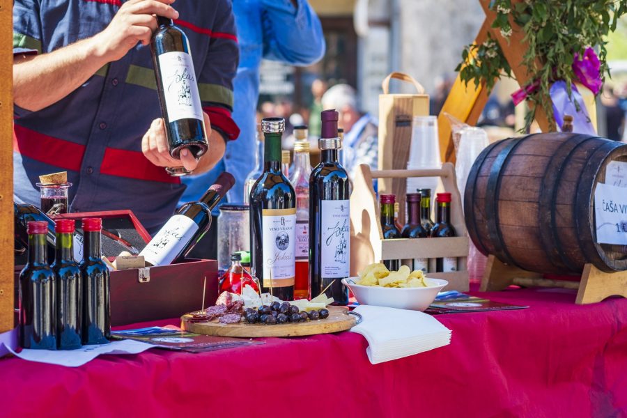 Montenegro Virpazar wine at market