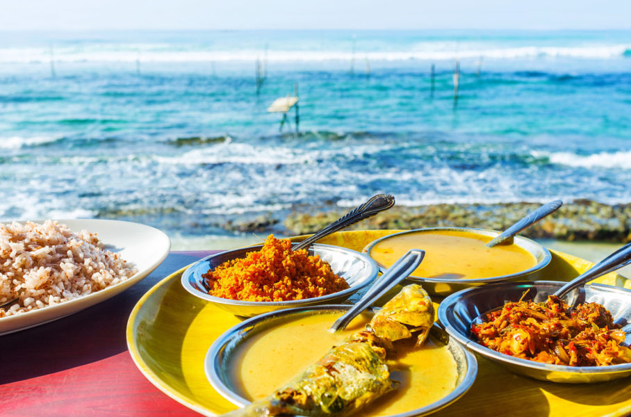 Sri-Lanka_food_fishcurry