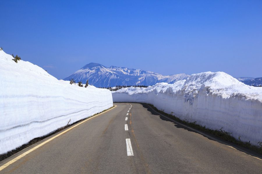 Tohoku Akita Iwate road snow